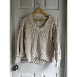 American Eagle Outfitters Cream Cable Knit V Neck Sweater Women Size M